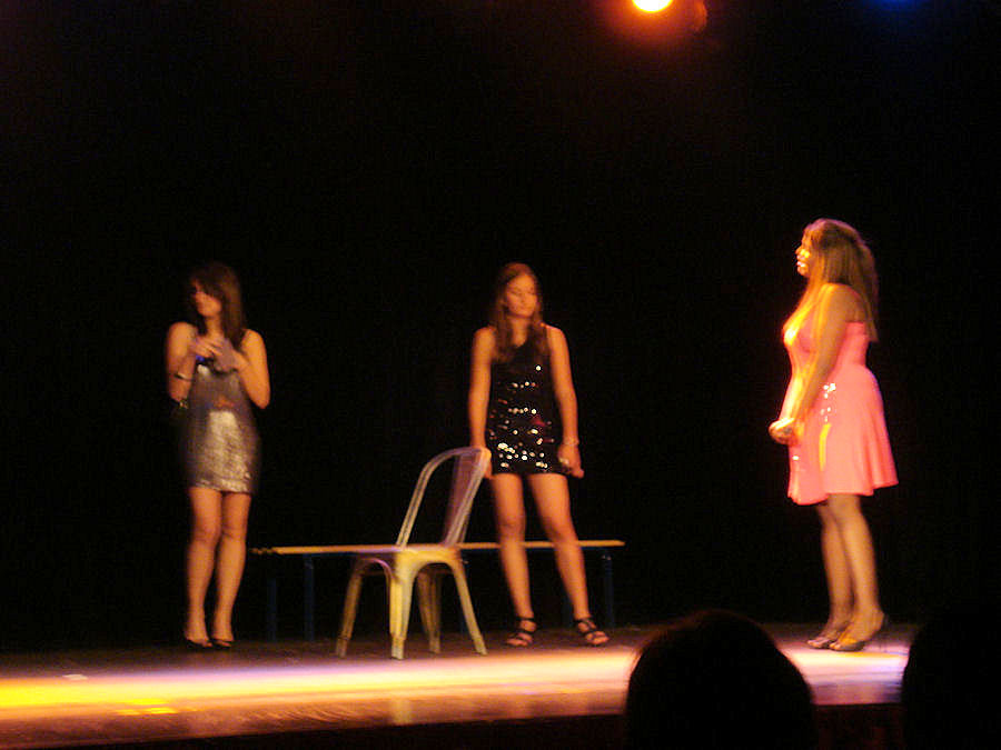 2010-06-01 Représentation théâtrale Sister Act (Club Théâtre du Lycée) (2)