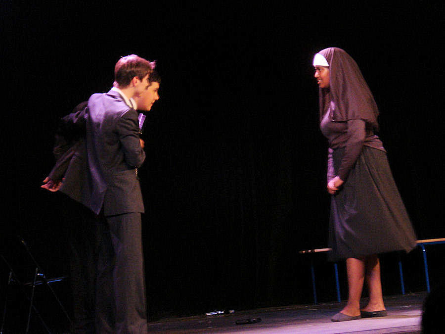 2010-06-01 Représentation théâtrale Sister Act (Club Théâtre du Lycée) (26)