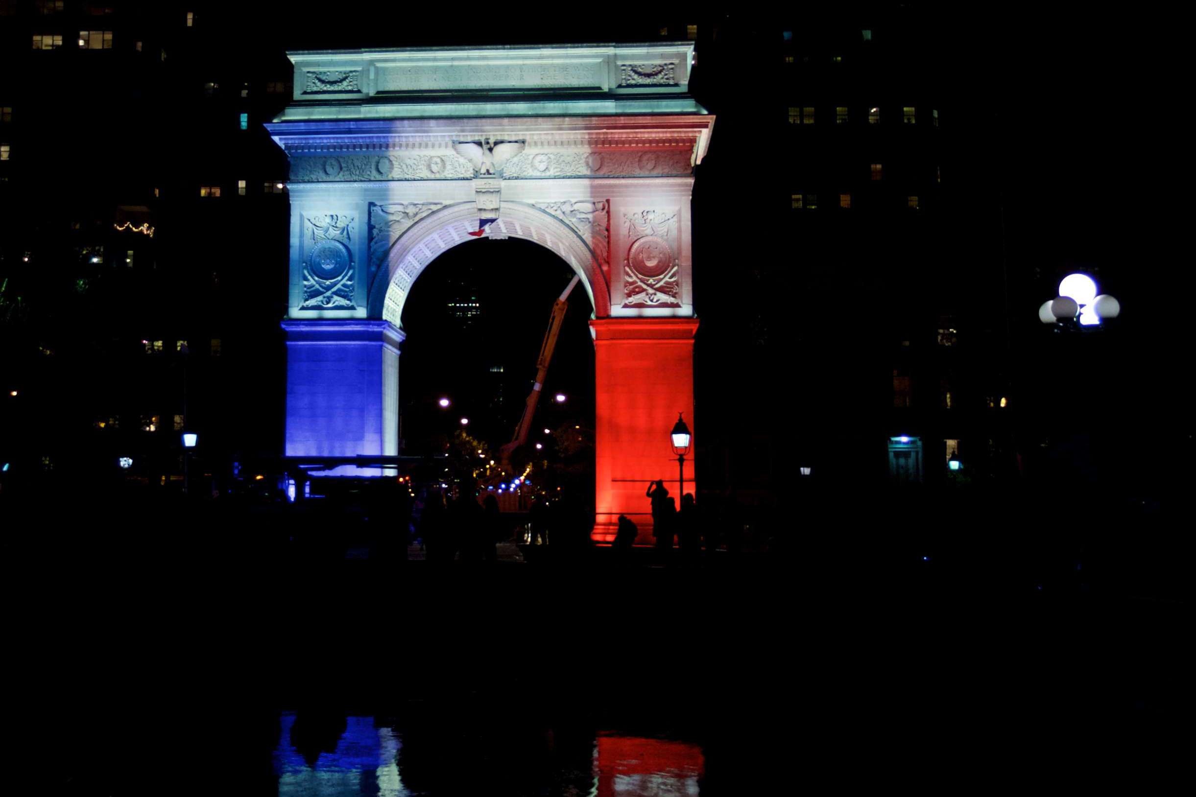 NY: Global reaction to Paris attacks